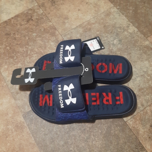 New. Under Armour Men's Ignite 7 Slides. Size: 9. - Picture 5 of 6